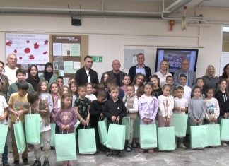 Računari i školski pribor za Bijele vode u Novom Pazaru Školska biblioteka u Bijelim vodama u Novom Pazaru i donacija računara