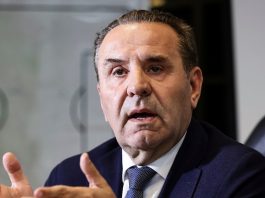 Rasim Ljajić tokom obraćanja javnosti