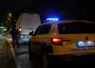 Rožajac uhapšen zbog namernog sudara na putu Rožaje–Berane Policijska istraga nakon saobraćajne nezgode na putu Rožaje–Berane