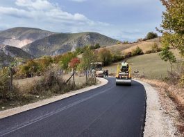 Meštani Bobovika dočekuju početak asfaltiranja puta